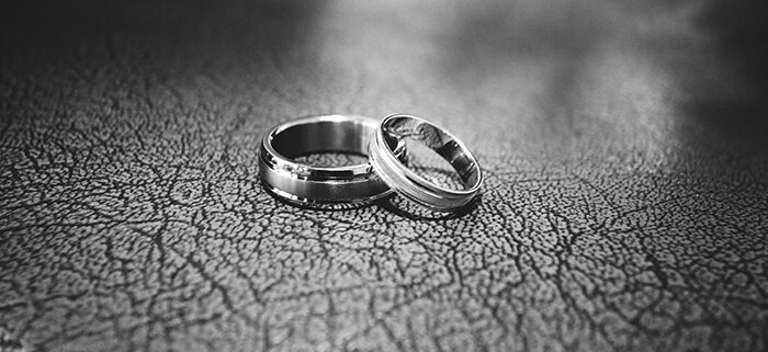 What are the Differences Between Annulment and Divorce?